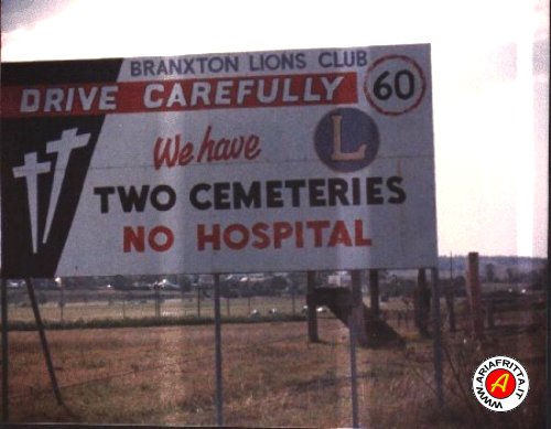 Guidate con prudenza. Qui abbiamo due cimiteri e nessun ospedale!!