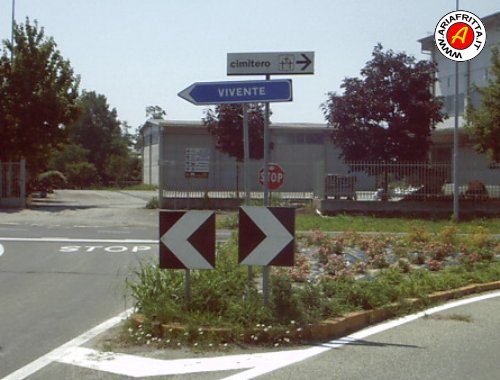 L'indecisione si ferma al bivio.........