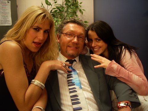 Con Silvia e Isa B ... e con l'inseparabile orologio da suonato... e cravatta idem :o)